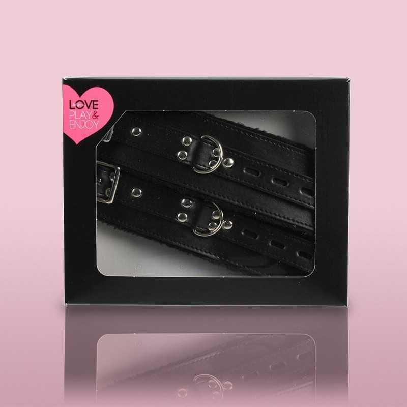 Coffret Menottes en cuir noires avec fourrure