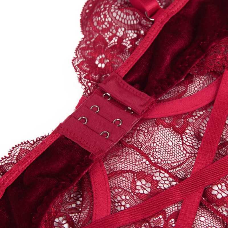 Body velours & dentelle – Jarretelles et armatures élégantes