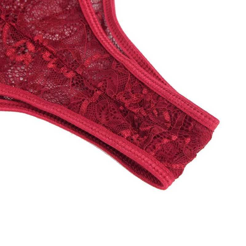 Body velours & dentelle – Jarretelles et armatures élégantes