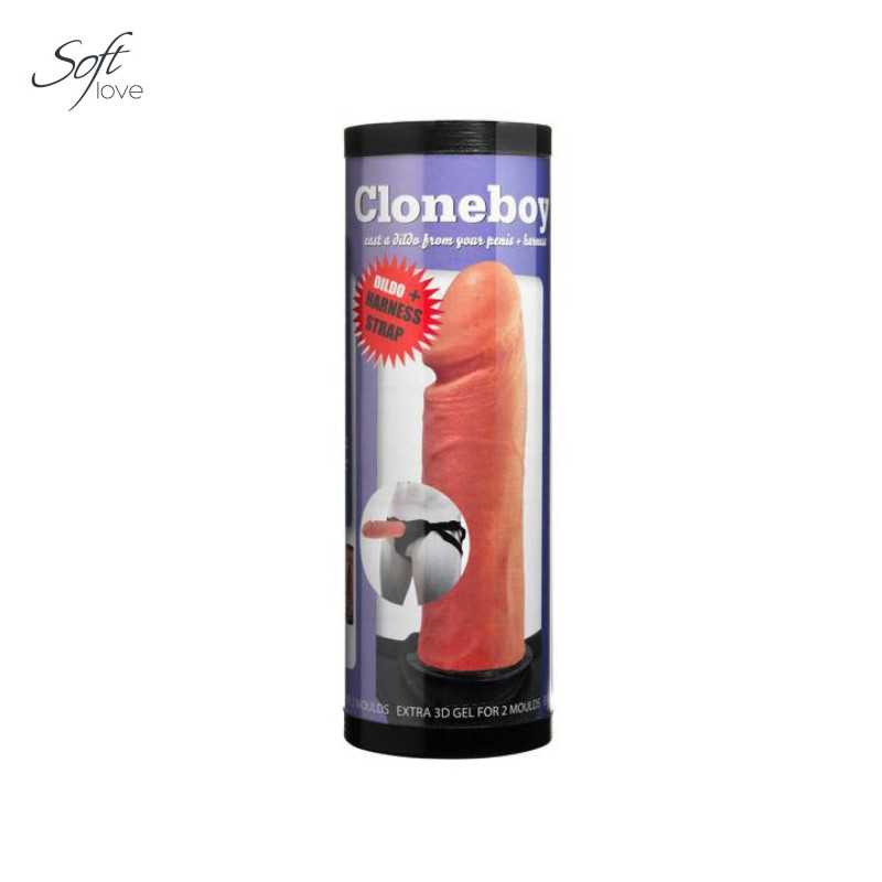 Cloneboy avec harnais
