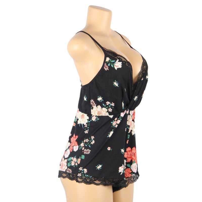 Pyjama Alicia à fleurs avec dentelle raffinée, féminin et confortable