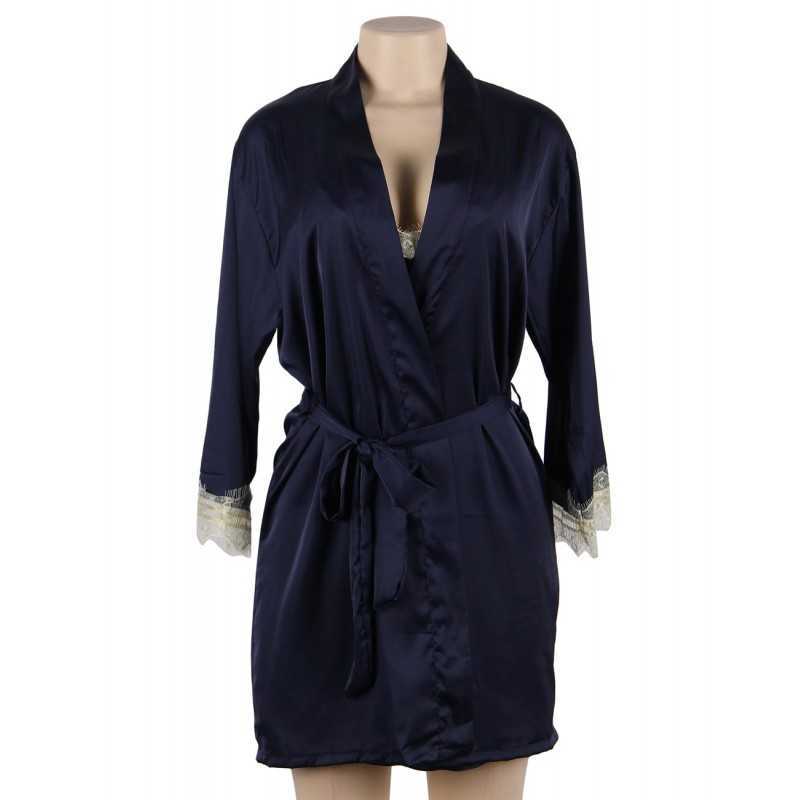 Peignoir et nuisette en satin et dentelle – Élégance et Confort