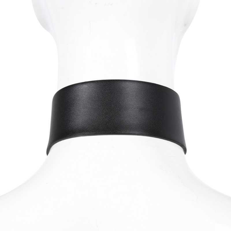 Collier avec lacet. Élégance et confort pour moments intimes