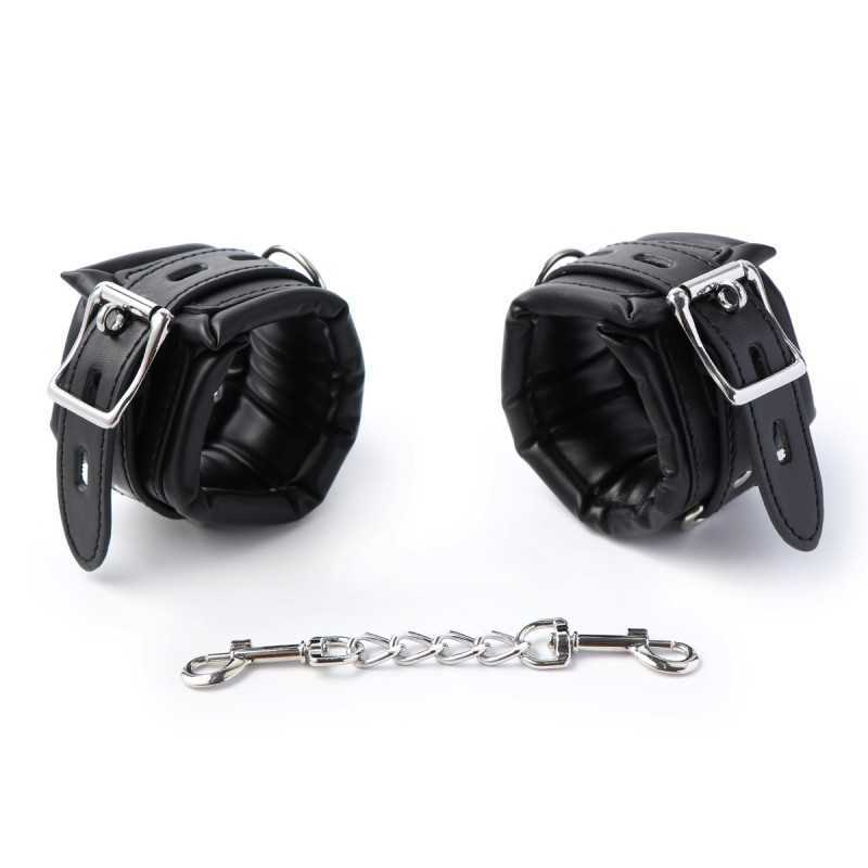 Menottes poignets expertes : confort et robustesse en BDSM