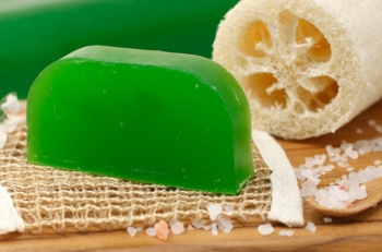 Comment utiliser un shampoing solide